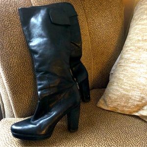 Kenneth Cole leather boots🖤